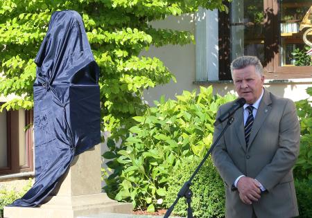 ODKRITJE SPOMENIKA FRANCU ANTONU STEINBERGU 08 FOTO LJUBO VUKELIČ